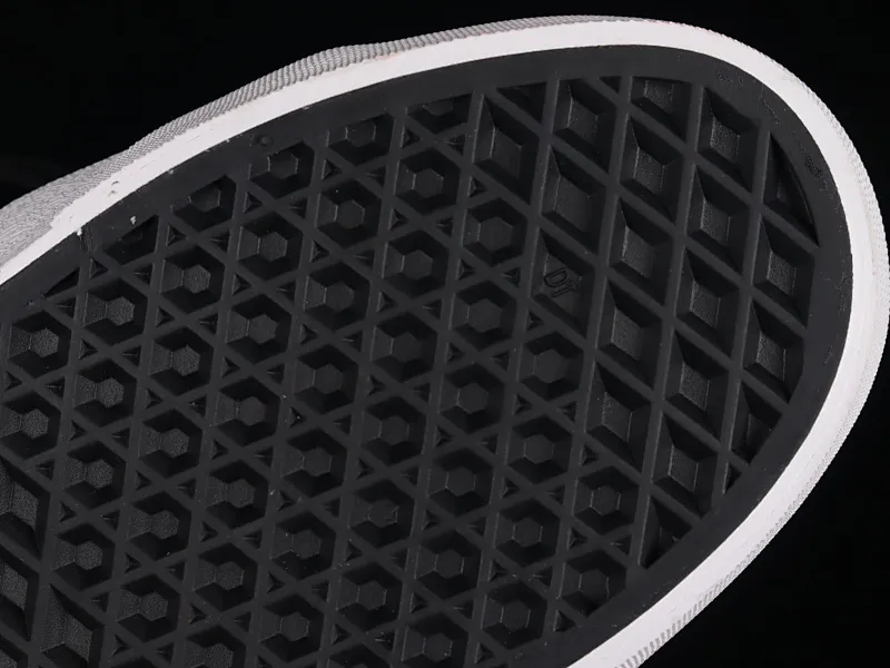 All categories Vans Vans series Vans Mid Vans China Vans Sk8 Mid Reissue black and gray splicing mid-top retro casual canvas skateboard shoes VN0A3WM32PD